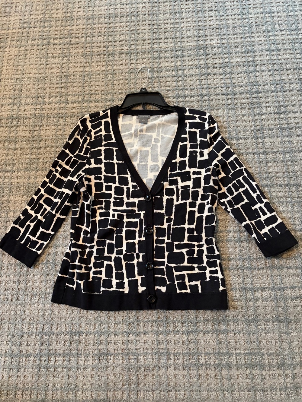 Ann Taylor Black and White Geometric Button-Front Cardigan EUC